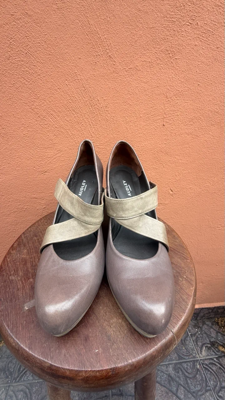 Audley london · Talle EU 39