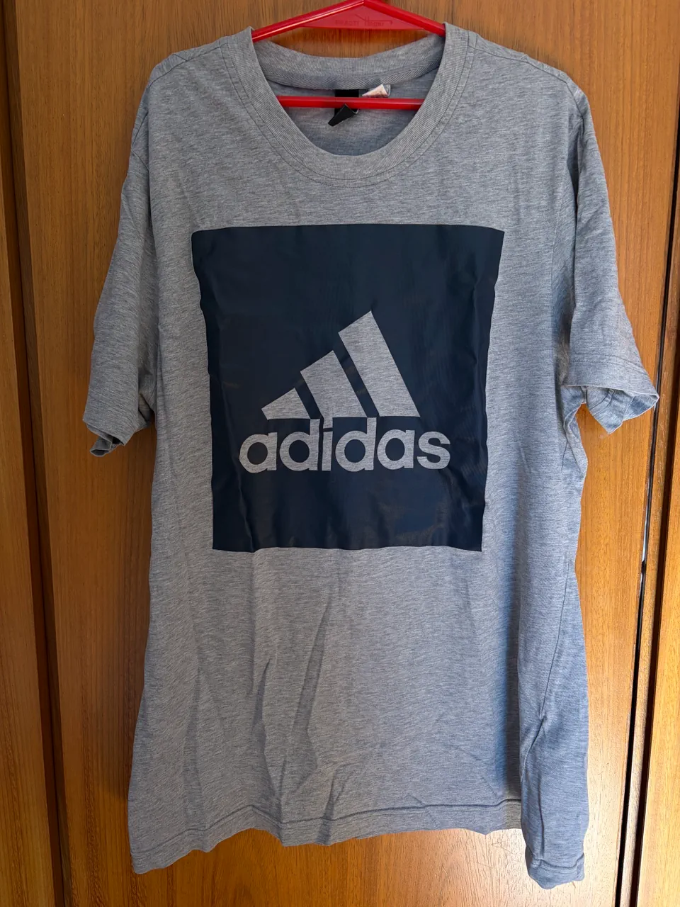 adidas · Talle M