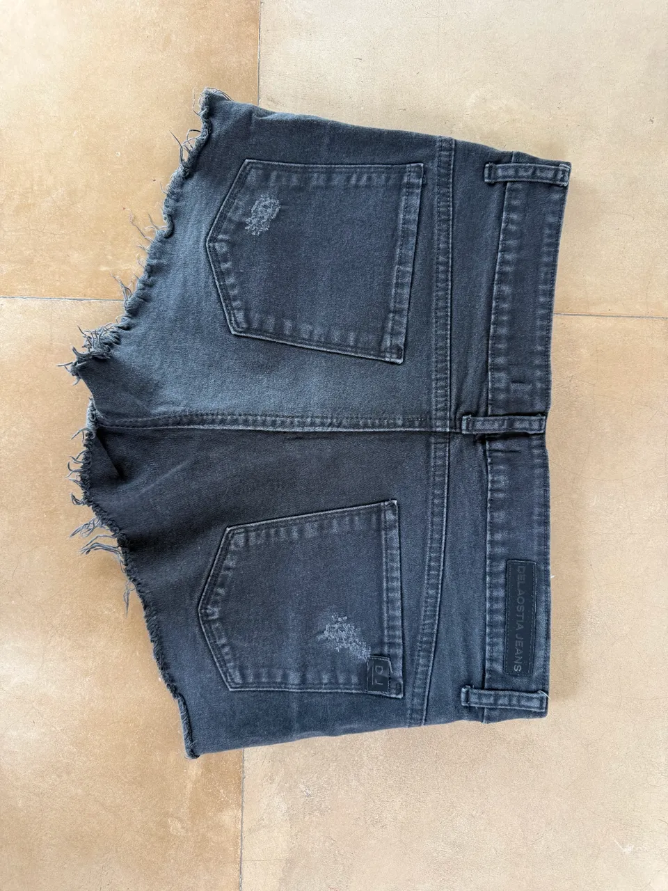 Short Delaostia - imagen 1