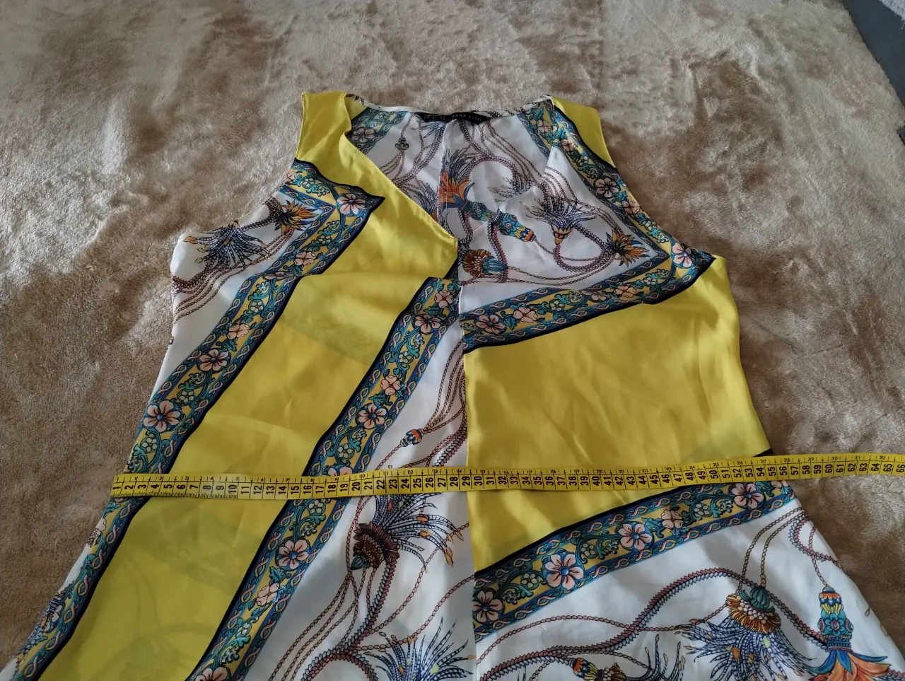 Zara Basic · Talle L