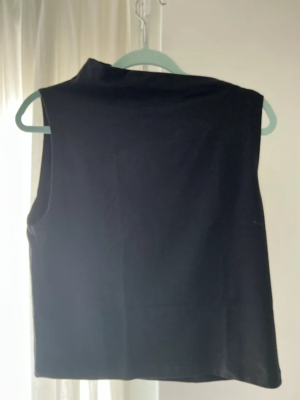 Musculosa Leuthe - imagen 1