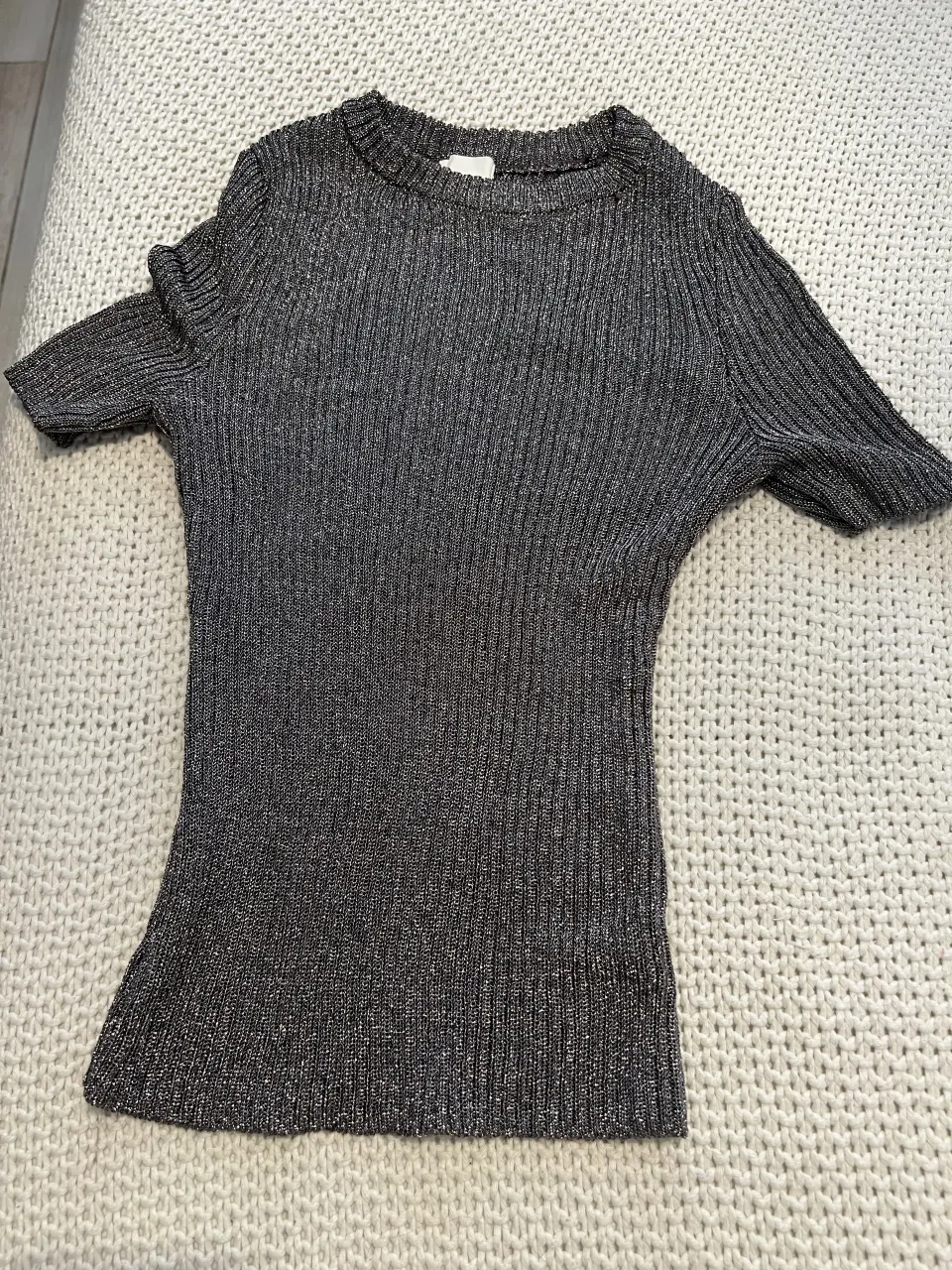 Remera H&M - imagen 1
