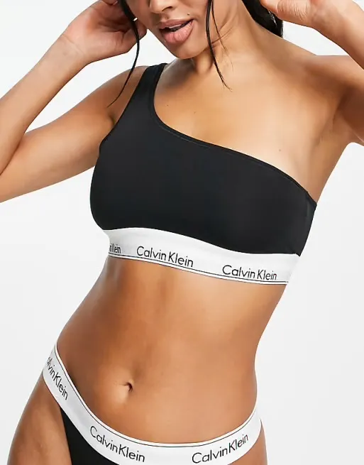 Top Calvin Klein · Talle S