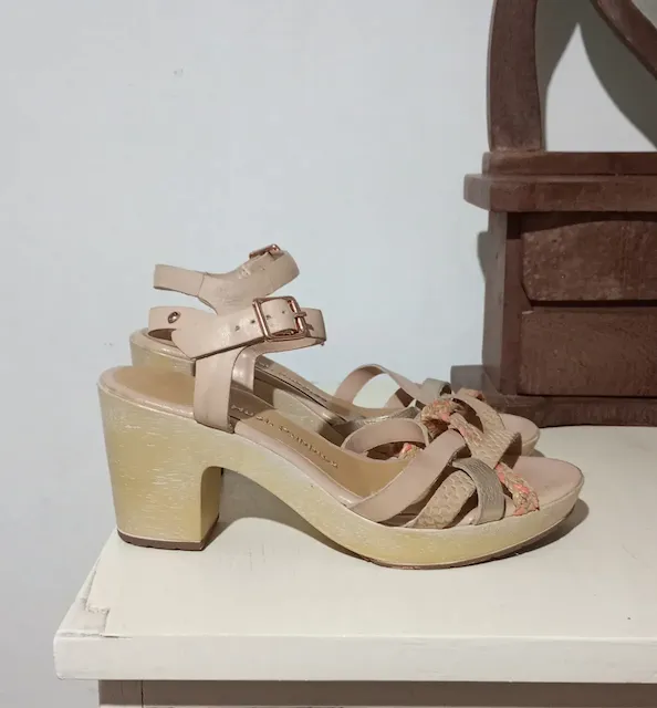 Hush Puppies · Talle AR 37