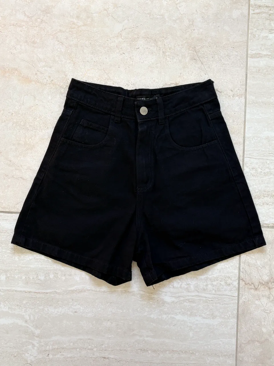 Short PIETA · Talle MEX/ARG 38