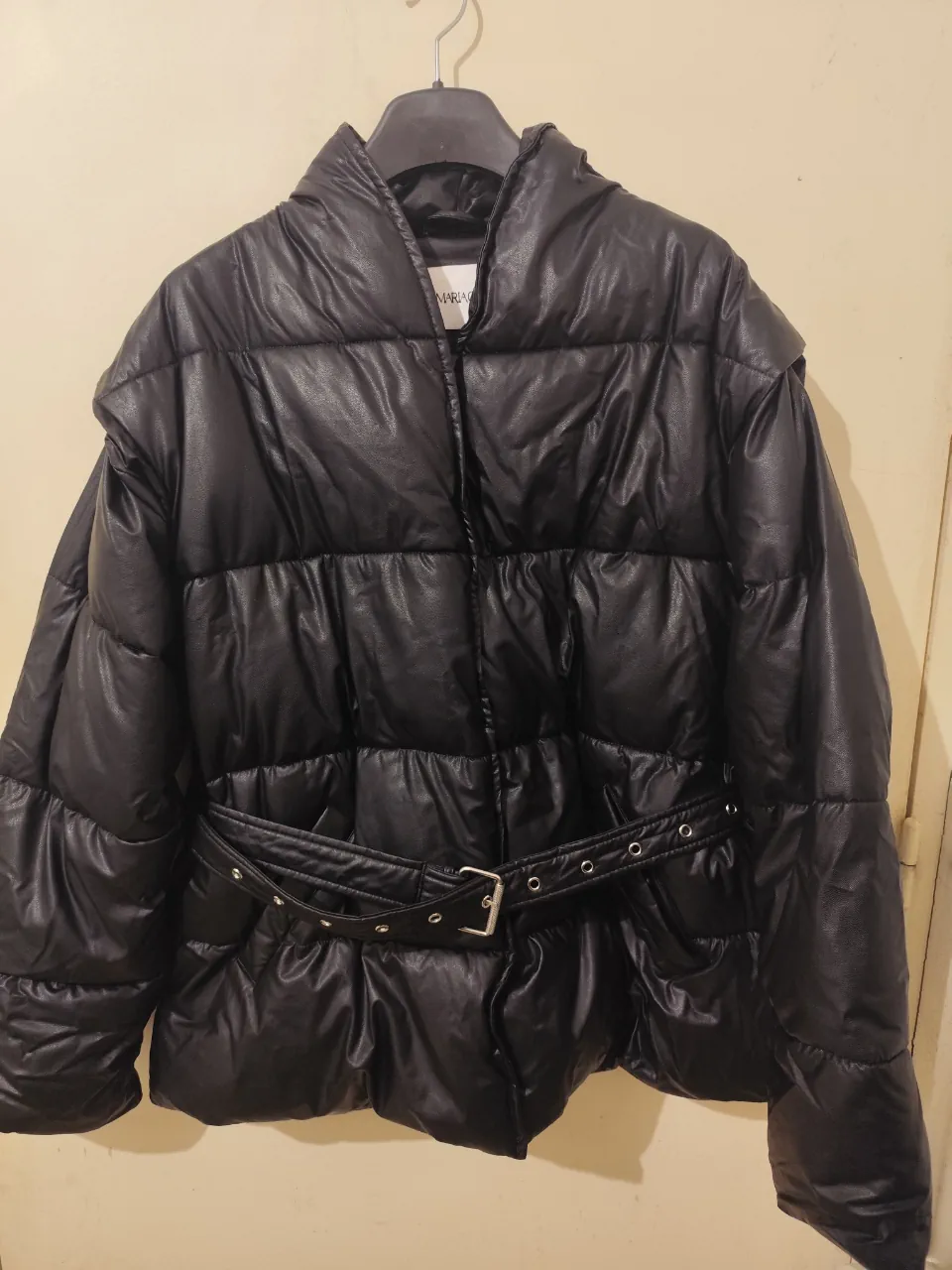 Campera CHER. - imagen 1