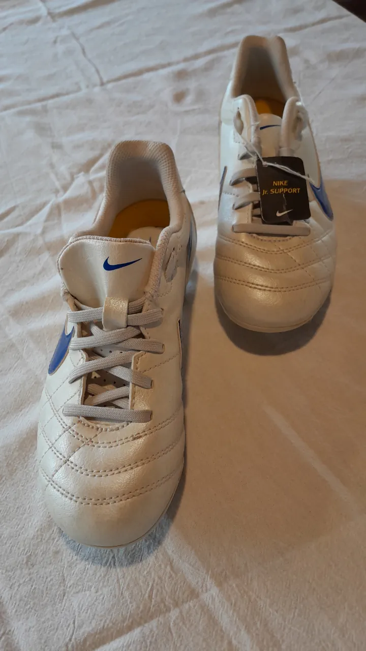 Nike · Talle AR 33