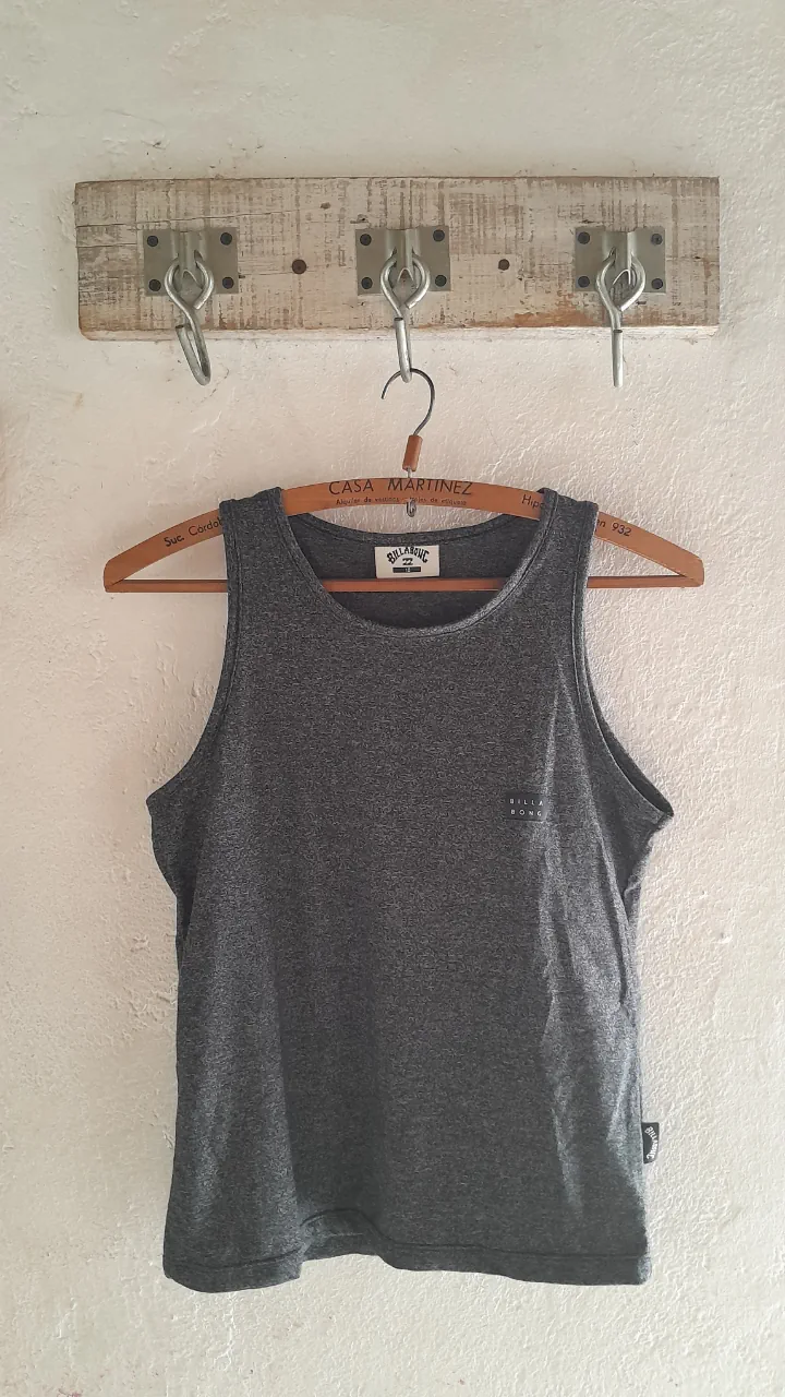 Billabong · Talle 10 años / 140 cm