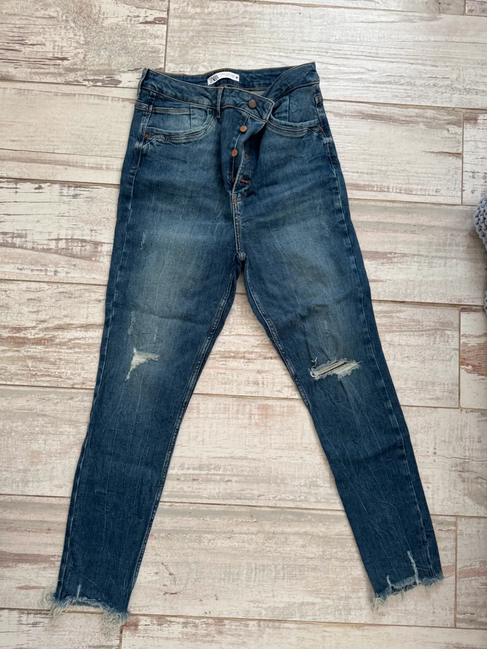 Zara · Talle EU 44