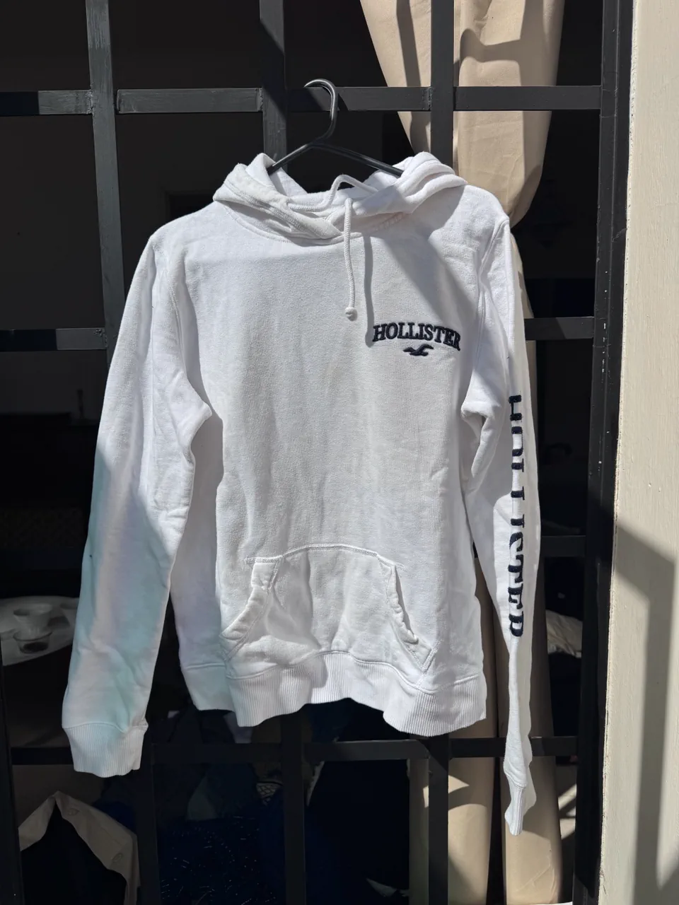 Buzo Hollister · Talle S