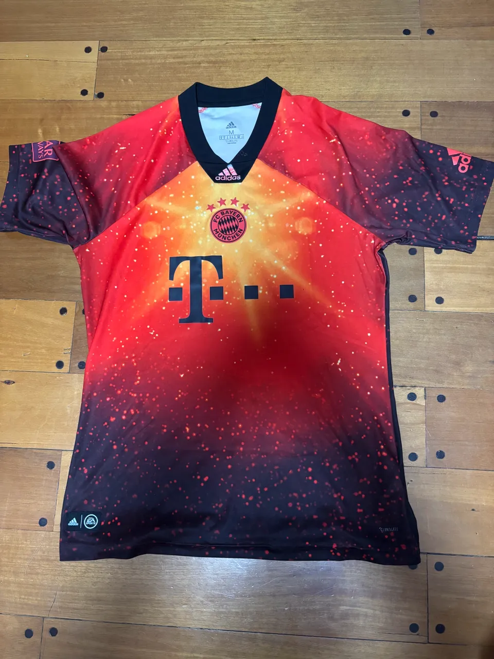 Camiseta adidas - imagen 1