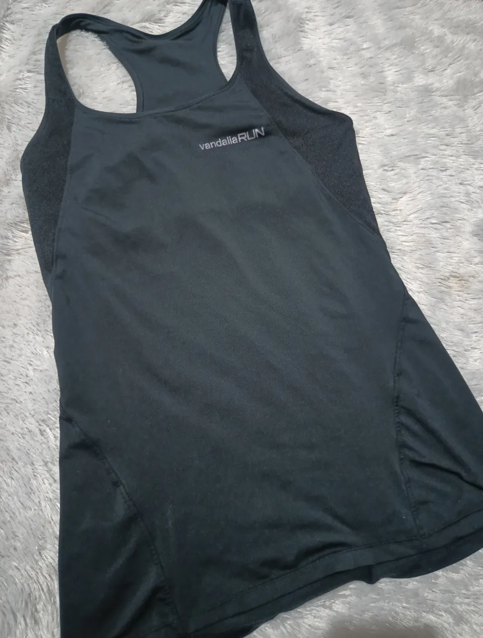 Musculosa Vandalia · Talle S