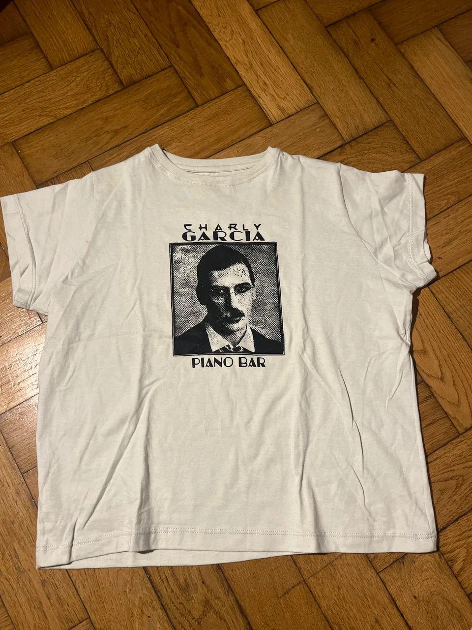 Remera Expulsada · Talle S