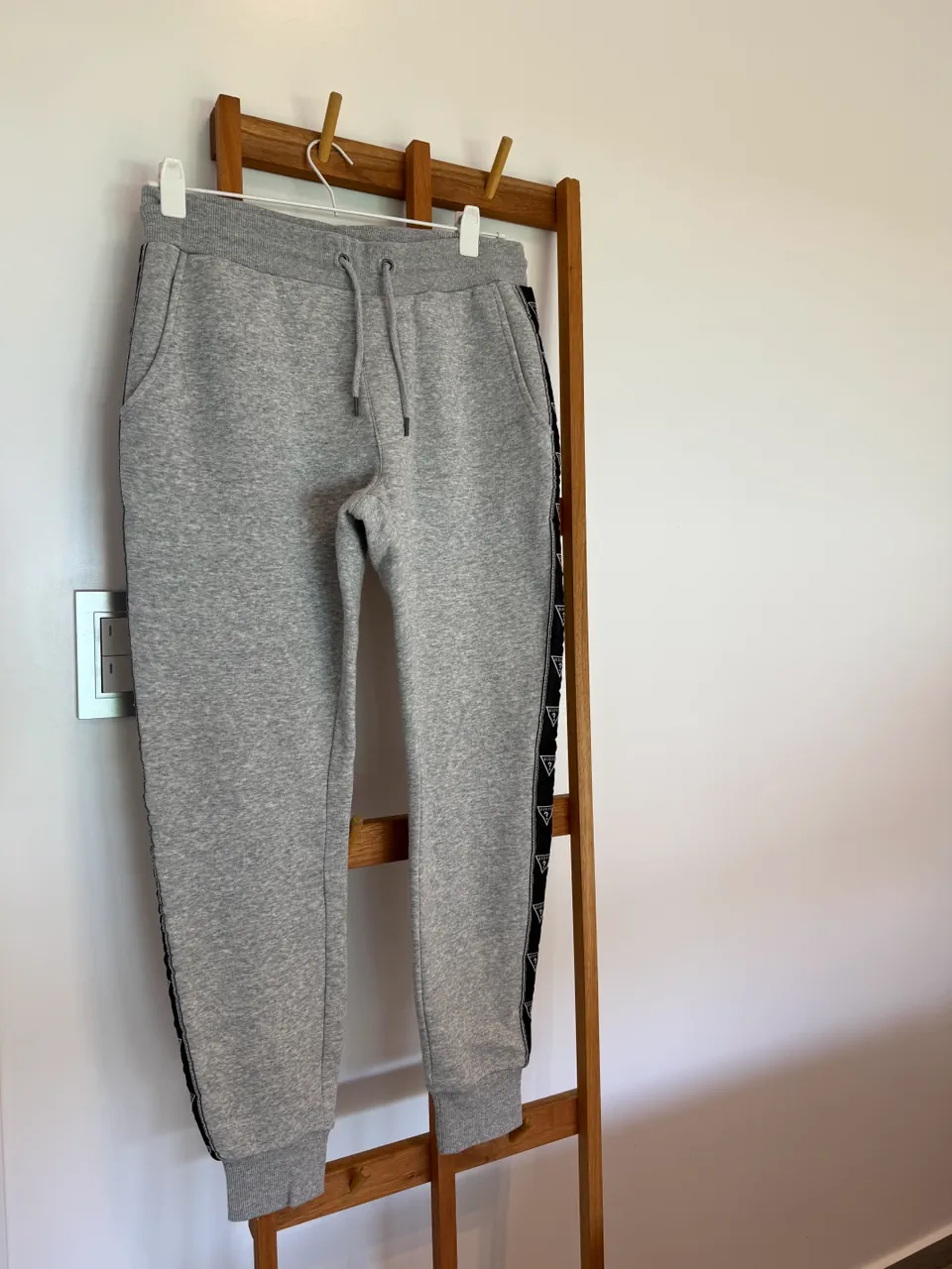 Pantalón GUESS - imagen 1
