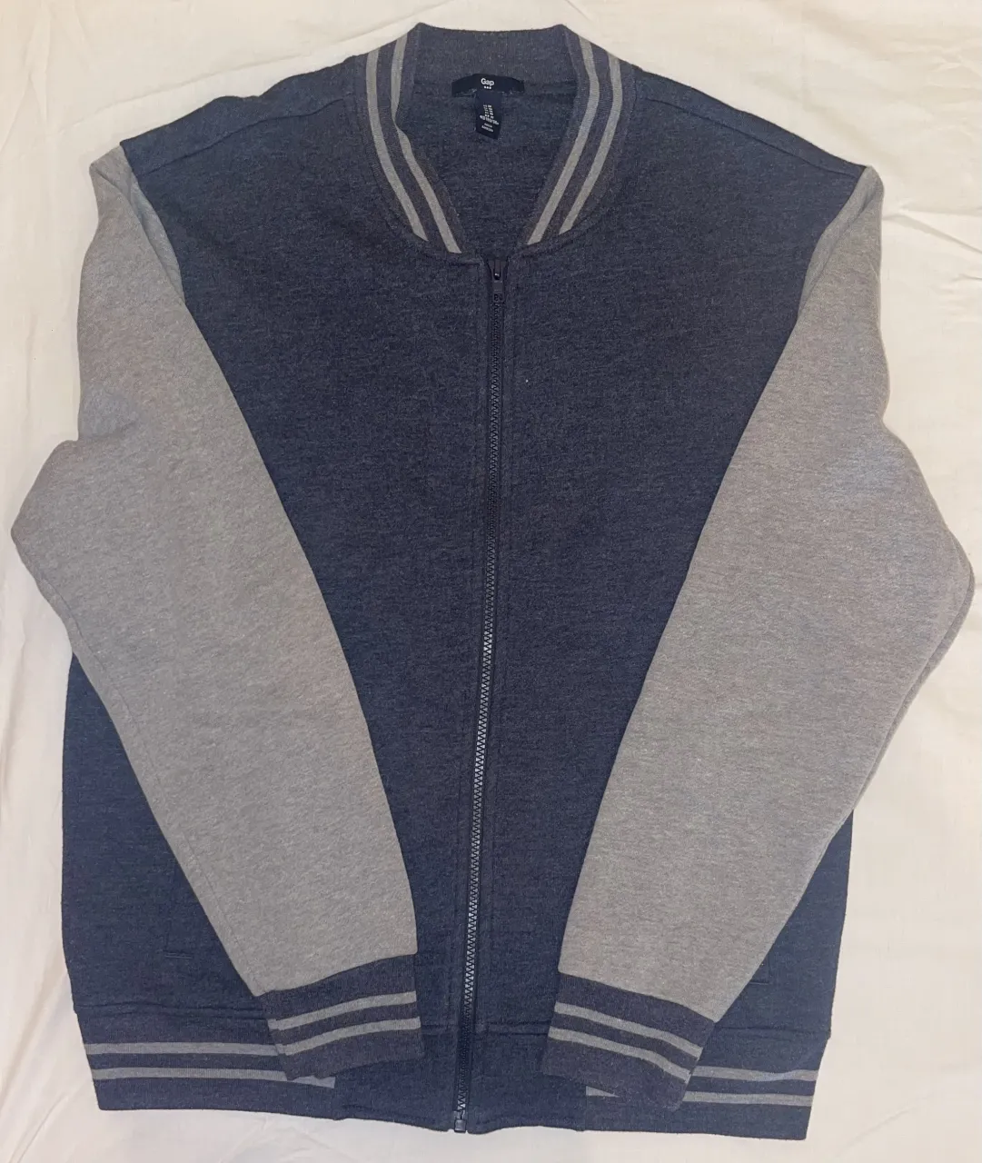 Campera GAP - imagen 1
