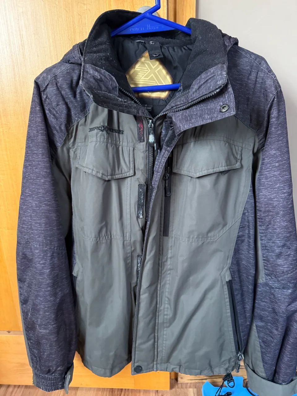 Campera ZeroXposur - imagen 1