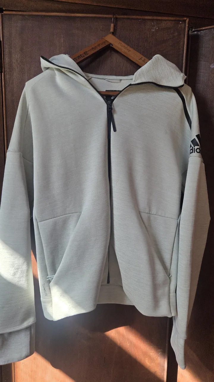 Buzo adidas - imagen 1