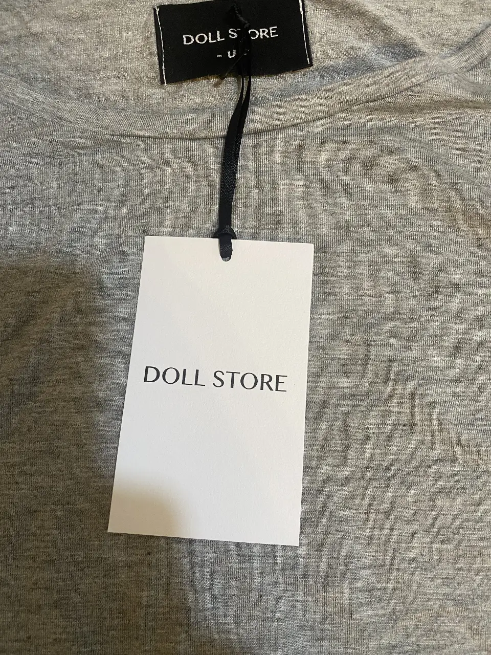 Remera Doll Store · Talle L