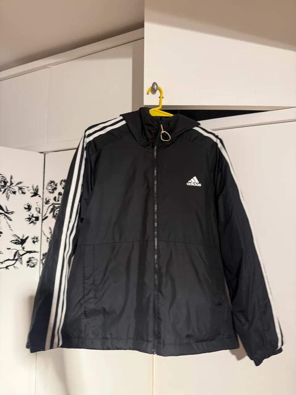 adidas · Talle L