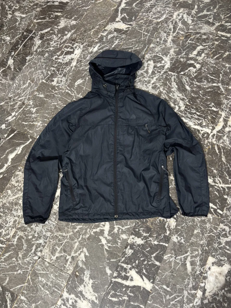 Campera Nike ACG - imagen 1