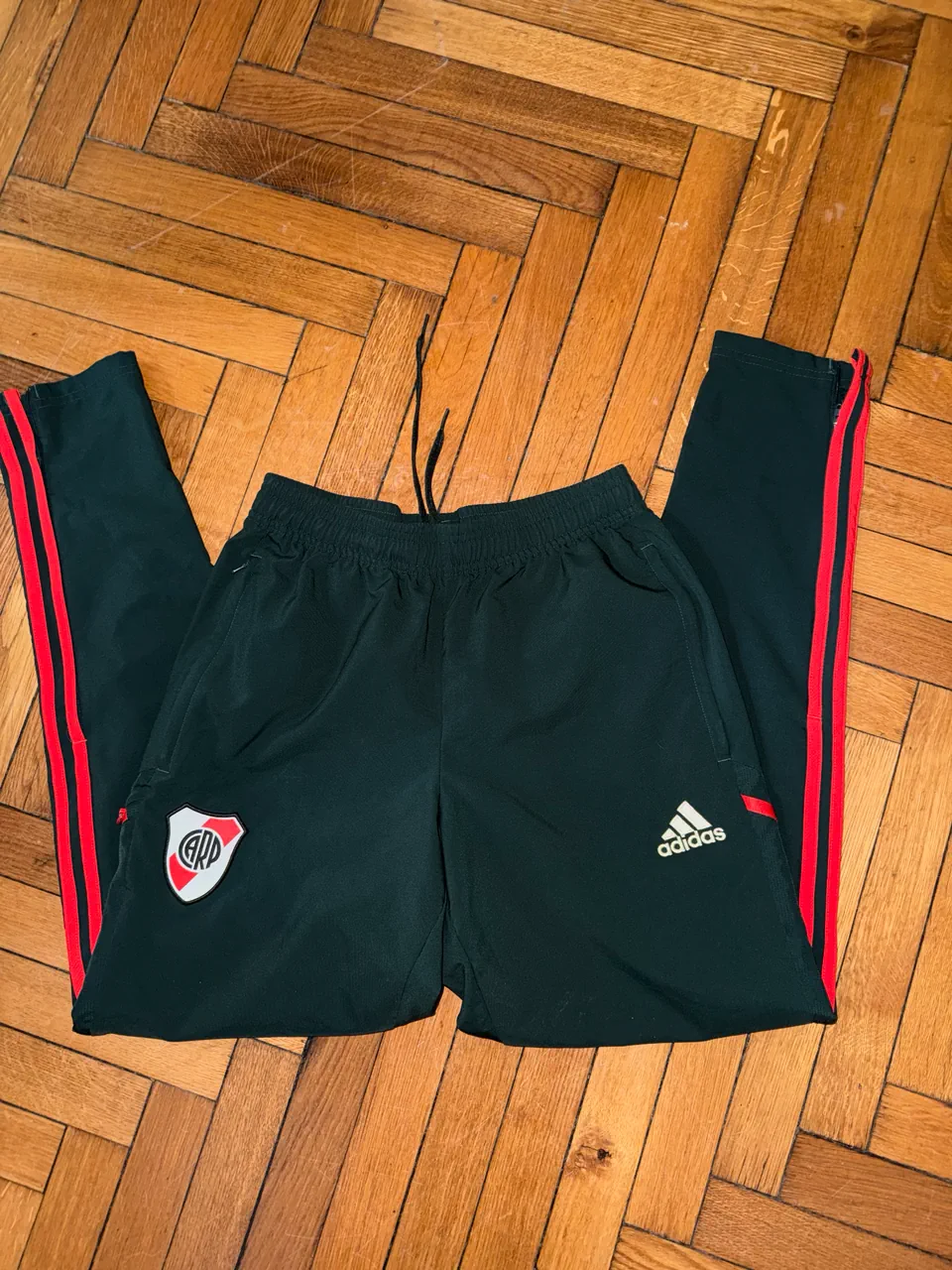 Pantalón adidas - imagen 1