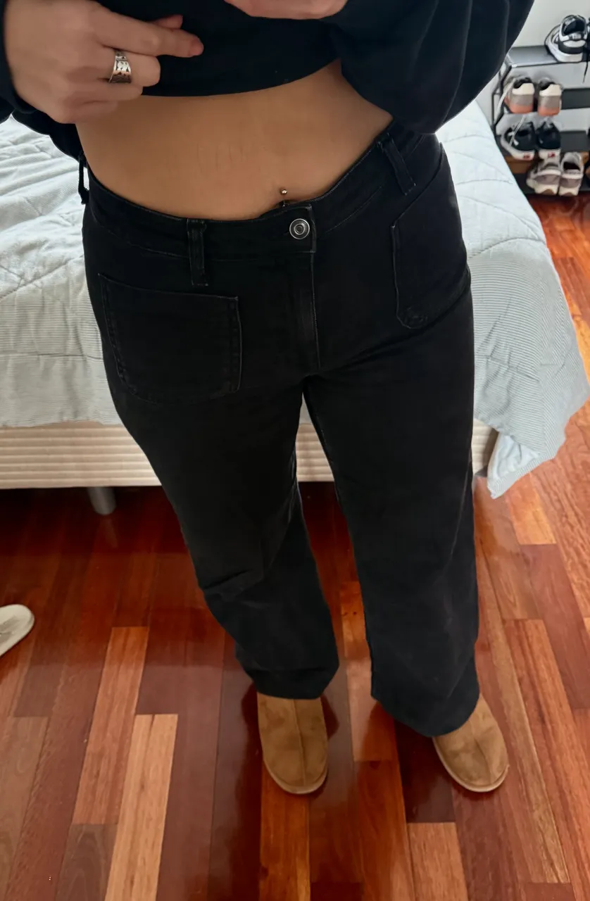 Jean Bershka · Talle EU 40