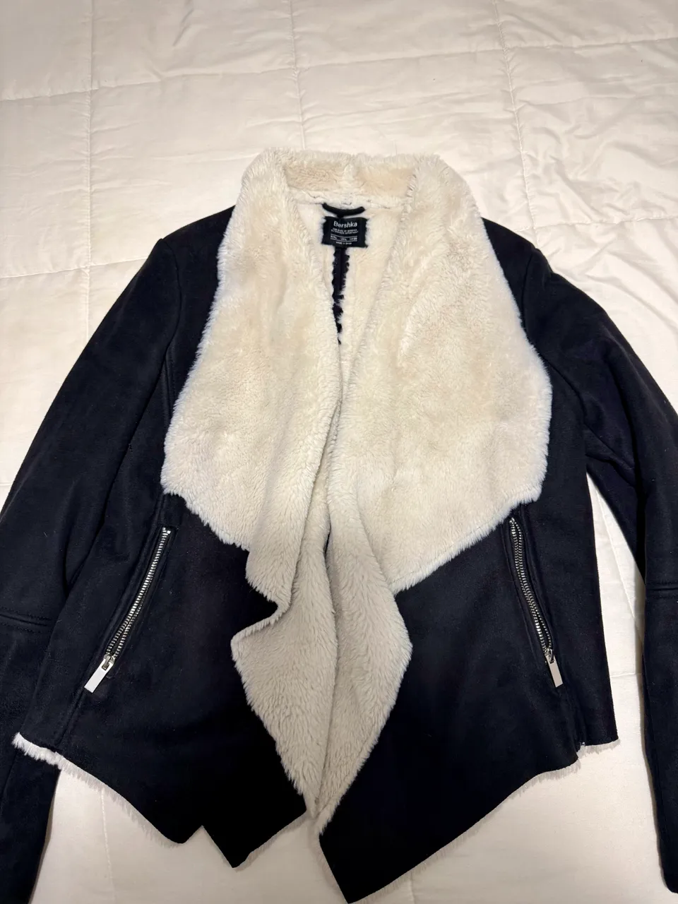 Bershka · Talle L