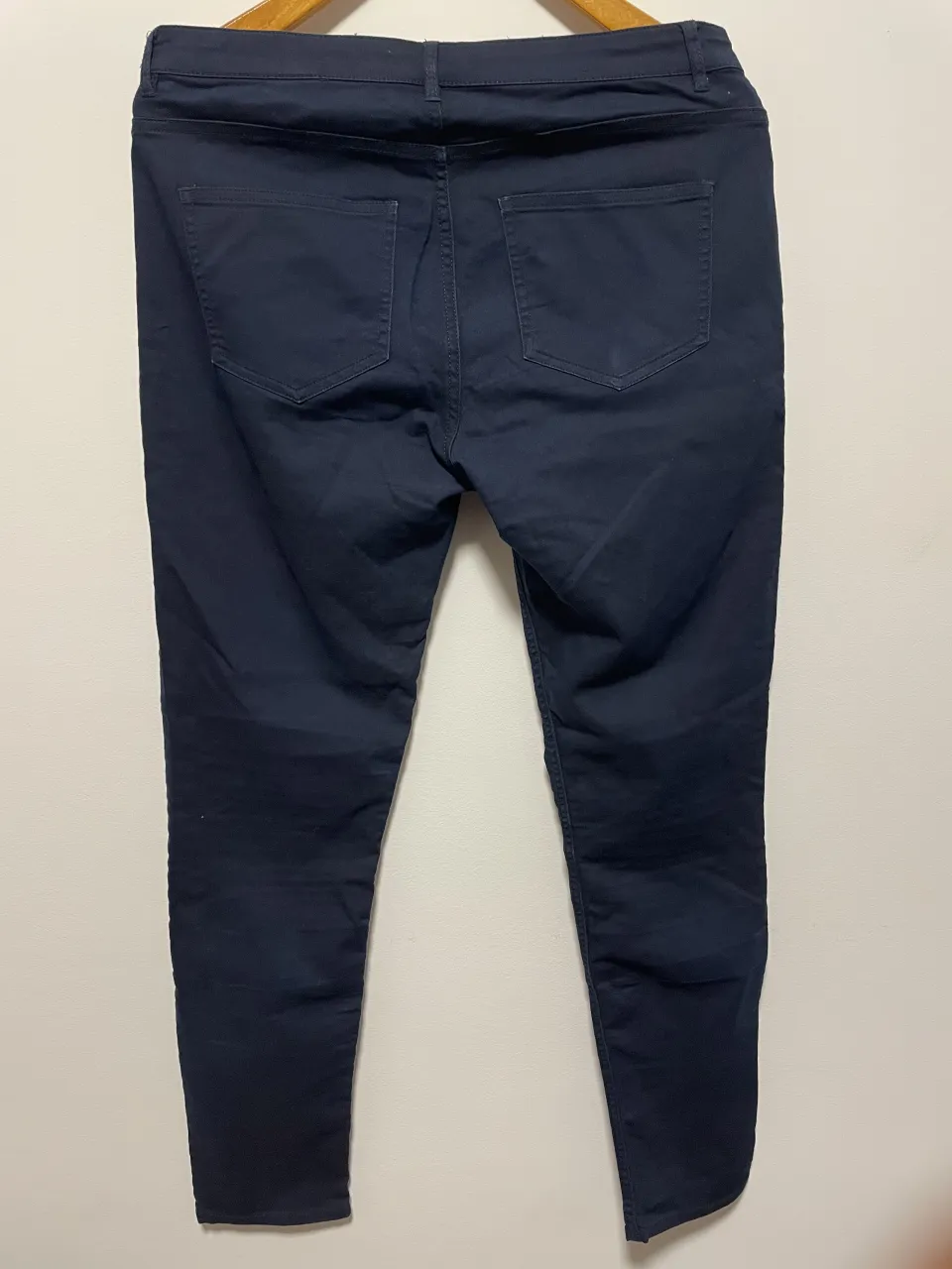 H&M · Talle EU 42