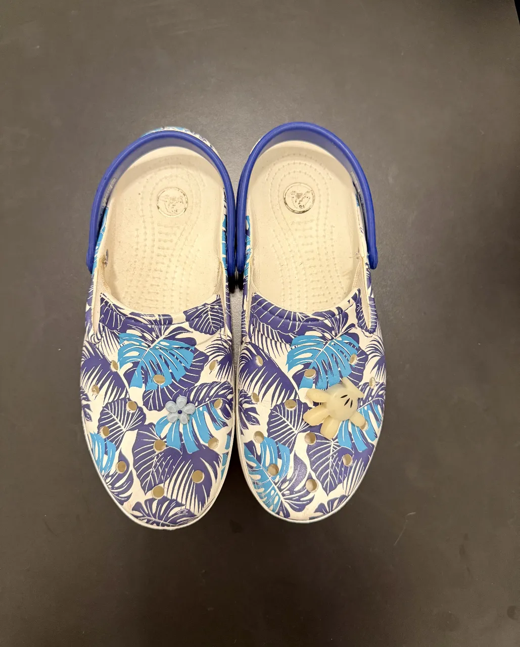 Crocs · Talle US 7