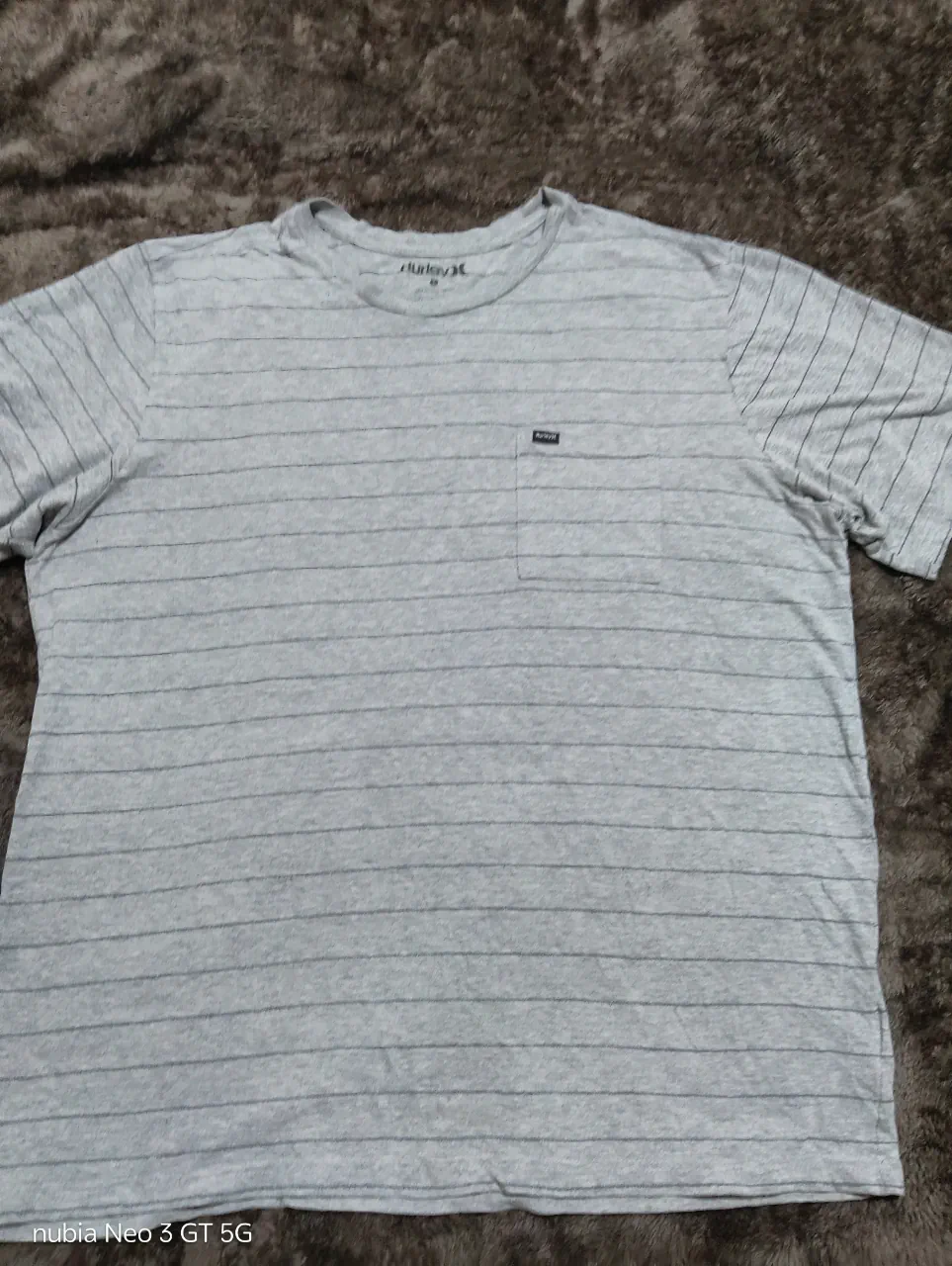 Remera Hurley · Talle L