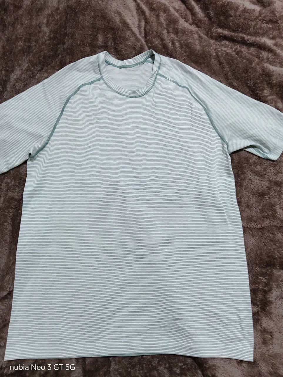 Remera Lululemon - imagen 1