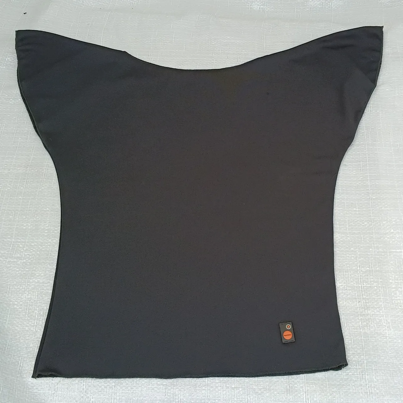 Remera MATERIA · Talle L