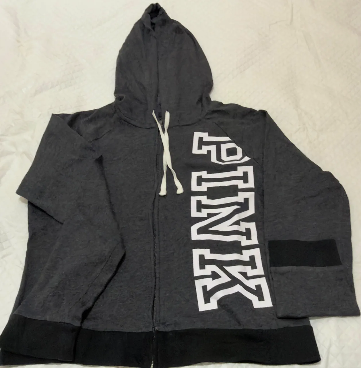 Buzo Victoria's Secret · Talle M
