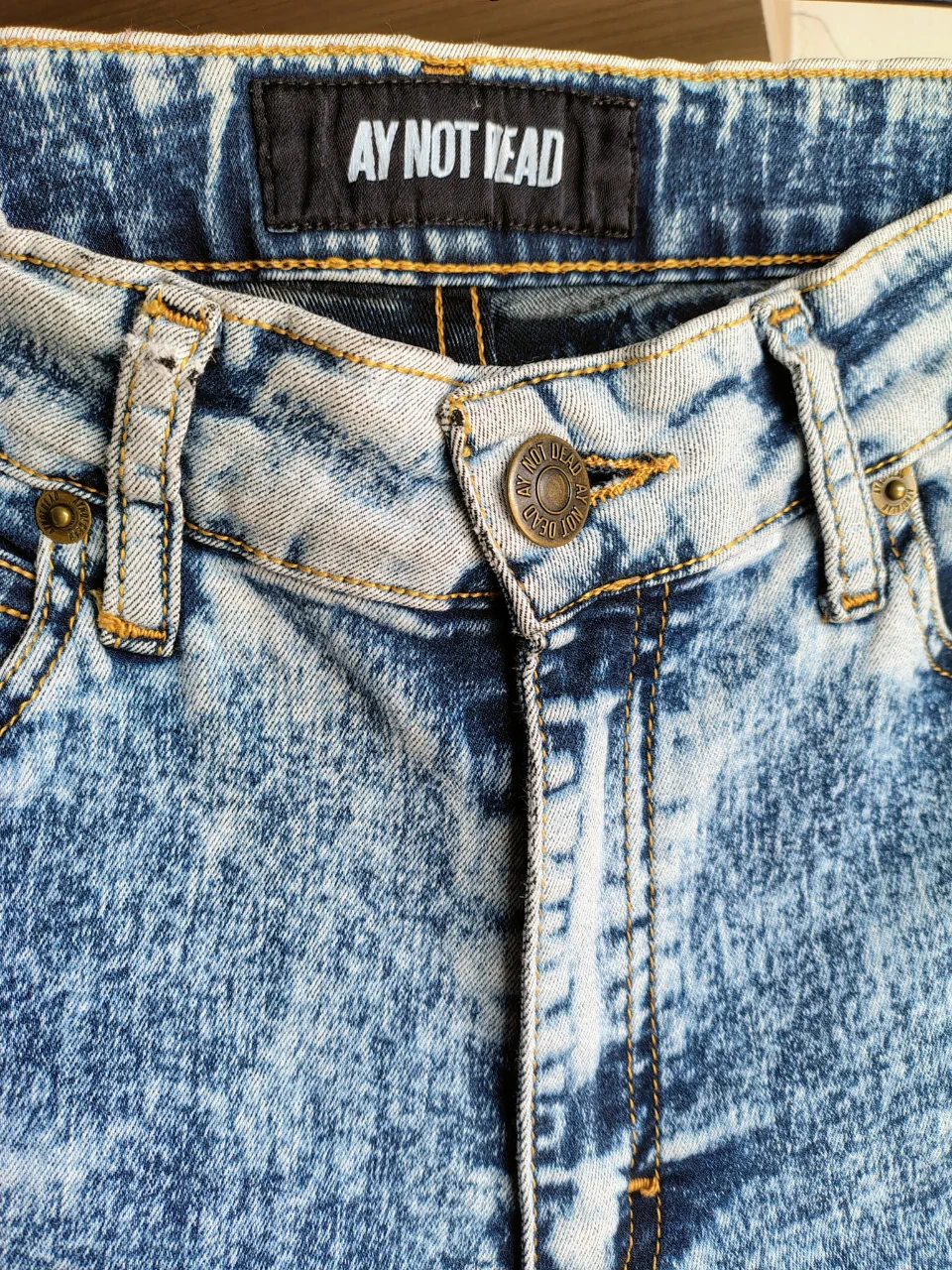 Pantalón Ay Not Dead - imagen 1