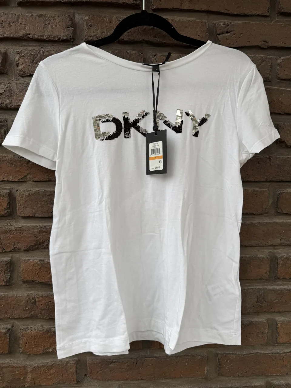 Remera DKNY · Talle S