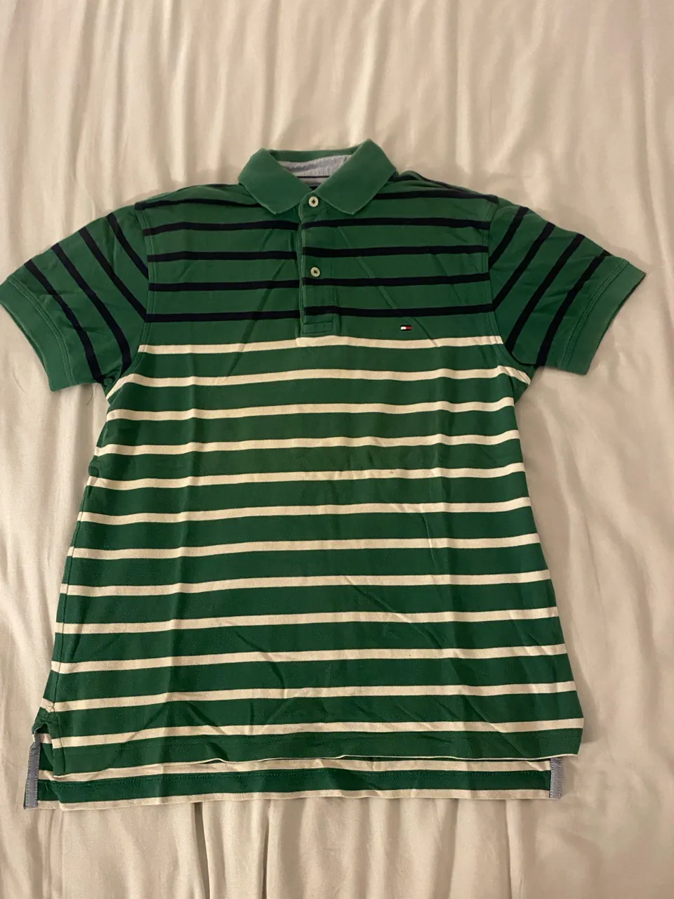 Remera Tommy Hilfiger · Talle S