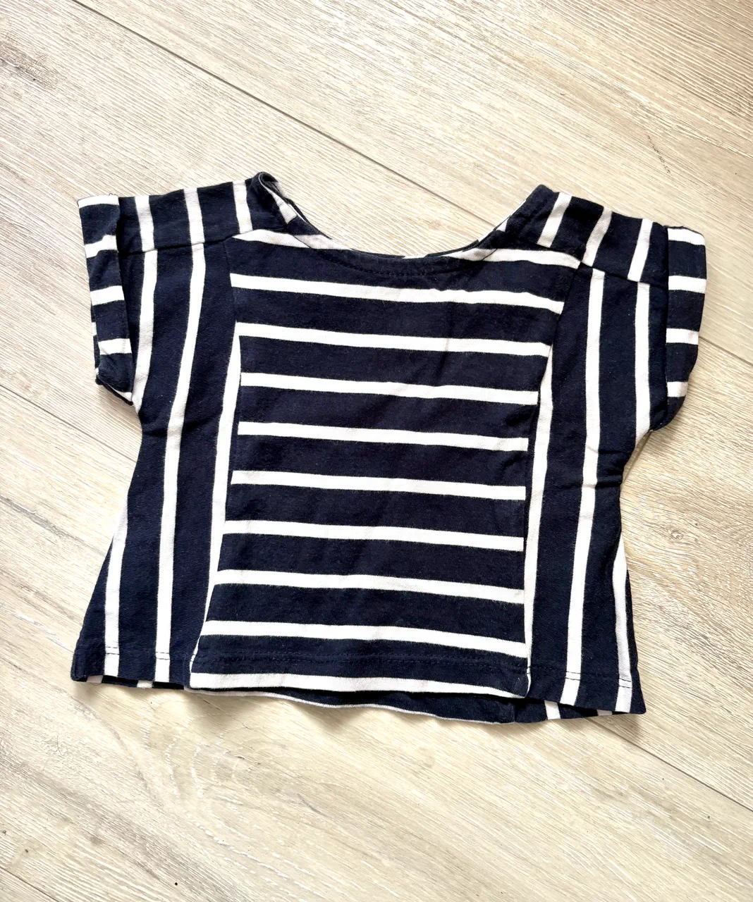 Remera Old Navy · Talle 3-6 meses / 62 cm