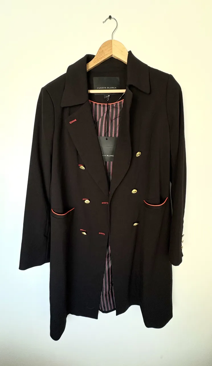 Trench Cuesta Blanca · Talle M