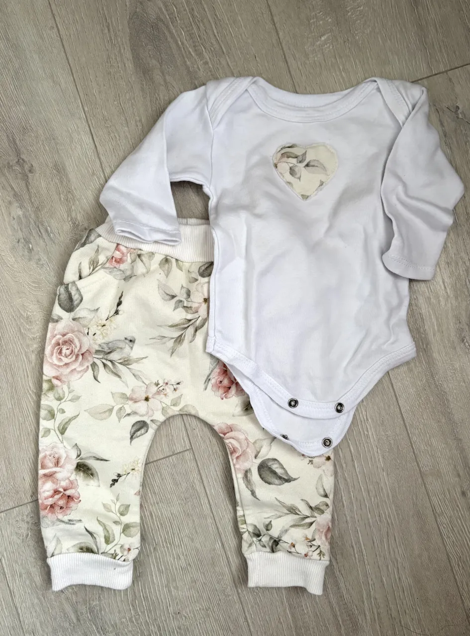 Conjunto Cuchis · Talle 3-6 meses / 62 cm