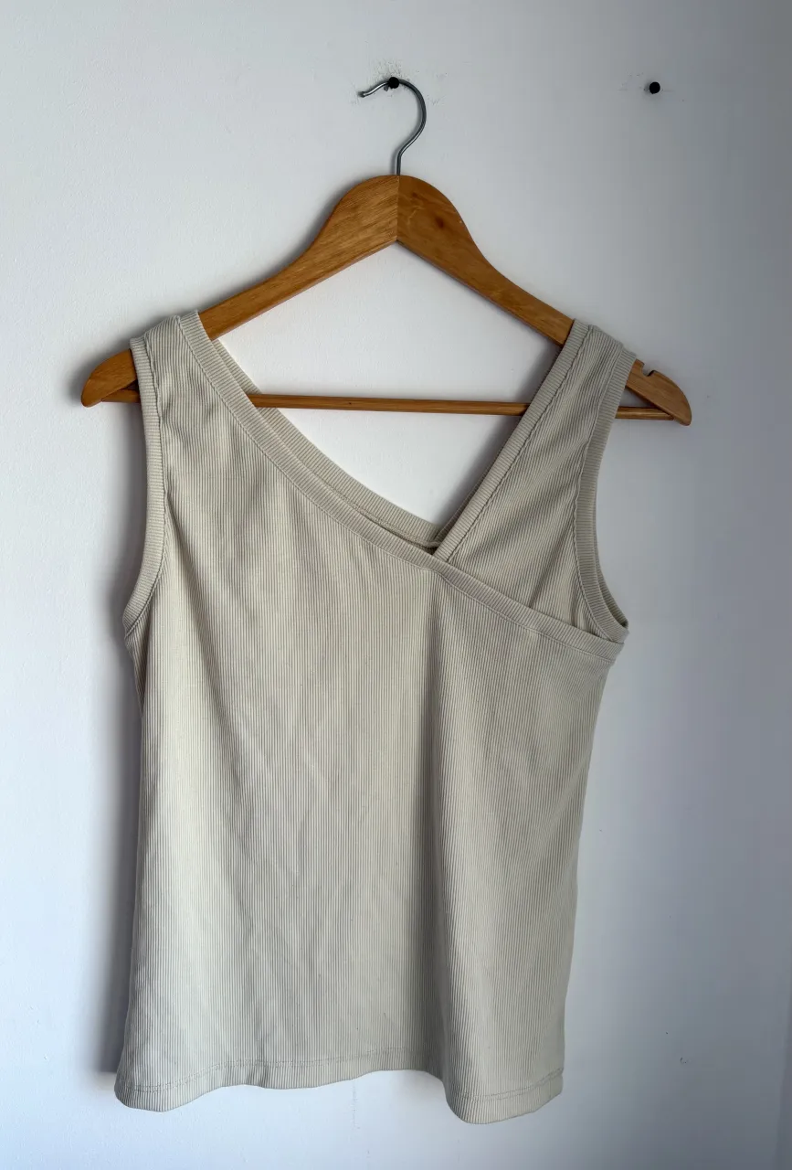 Musculosa Generica - imagen 1