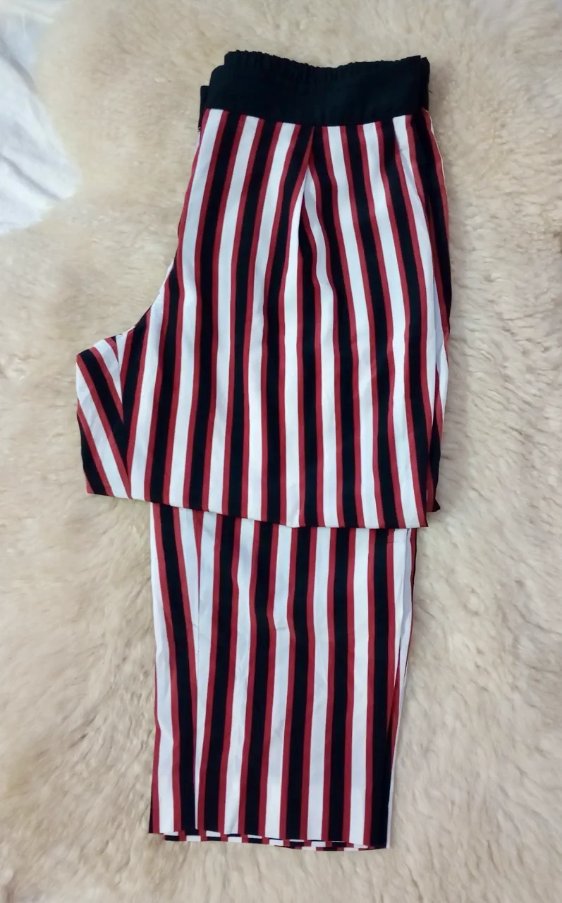 Pantalón Mango · Talle S