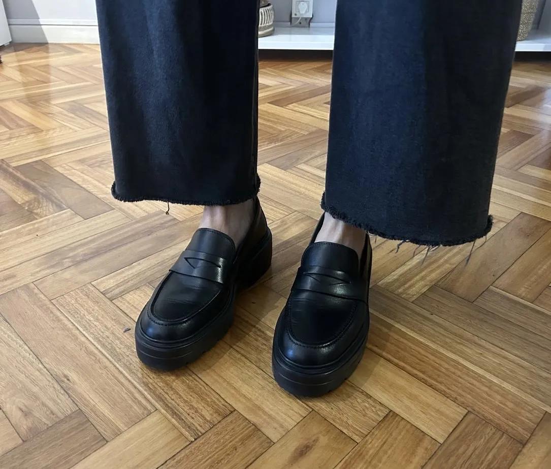 Zapatos A ≠ - imagen 1