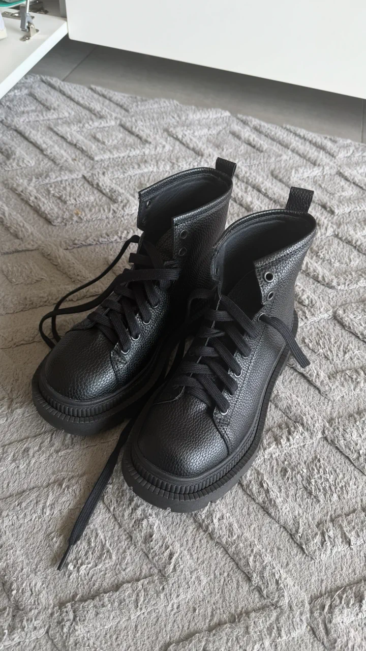 Borcegos Juanita shoes · Talle AR 36