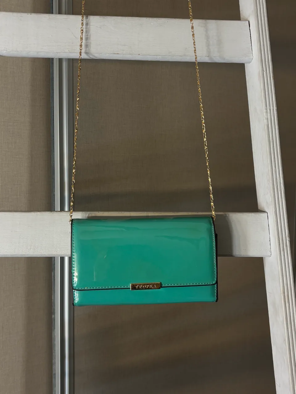 Cartera Tropea
