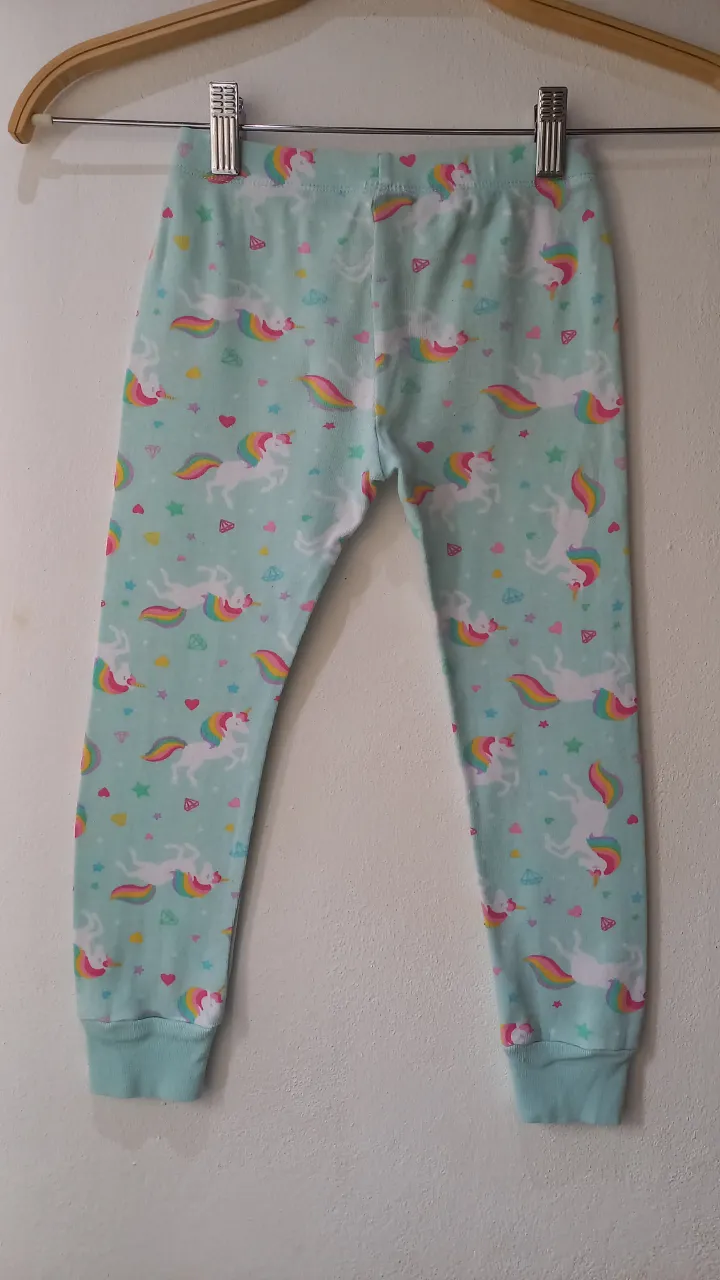 Pijama de una pieza Kids headquarters · Talle 5 años / 110 cm