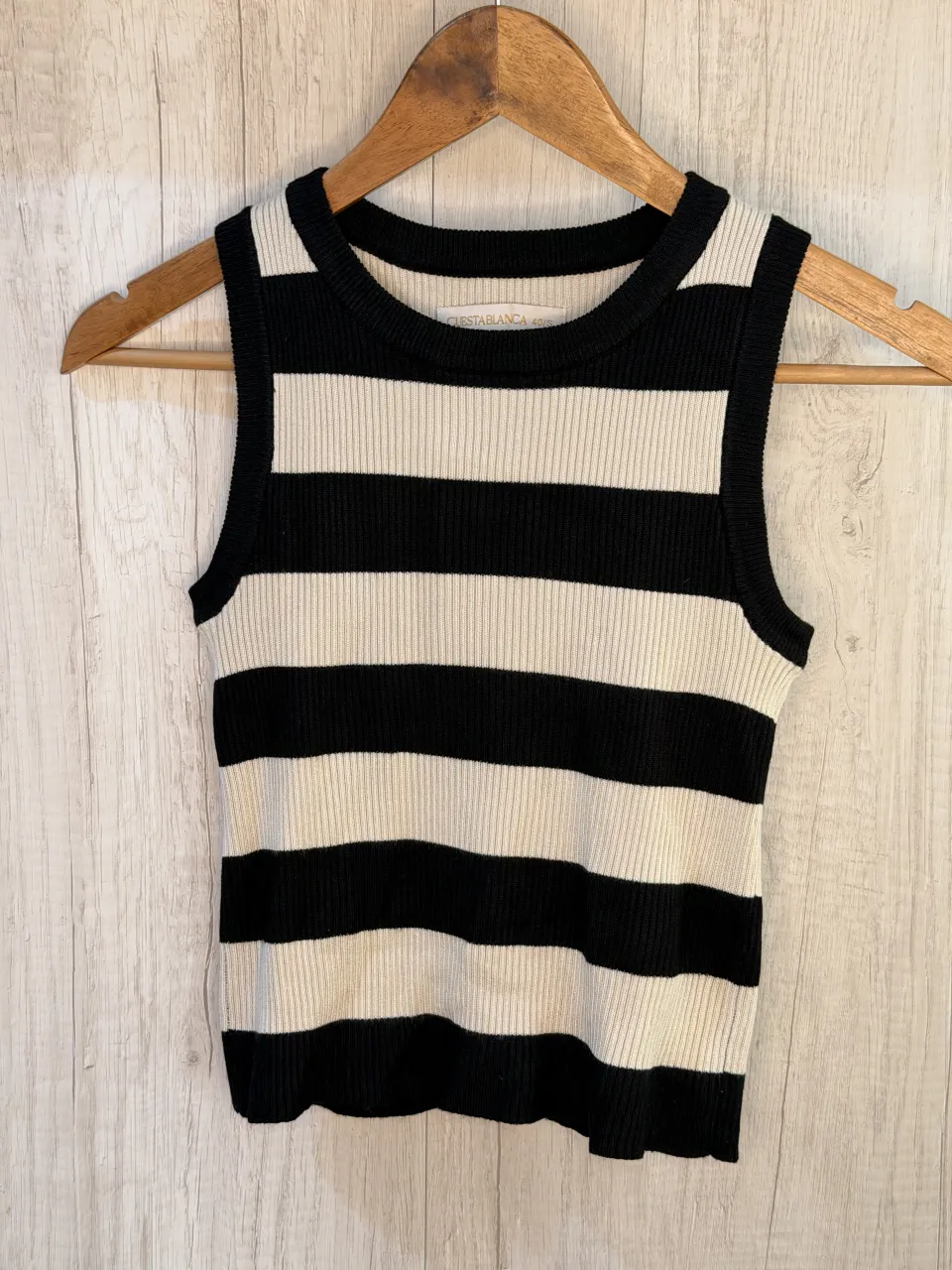 Musculosa Cuesta Blanca · Talle S