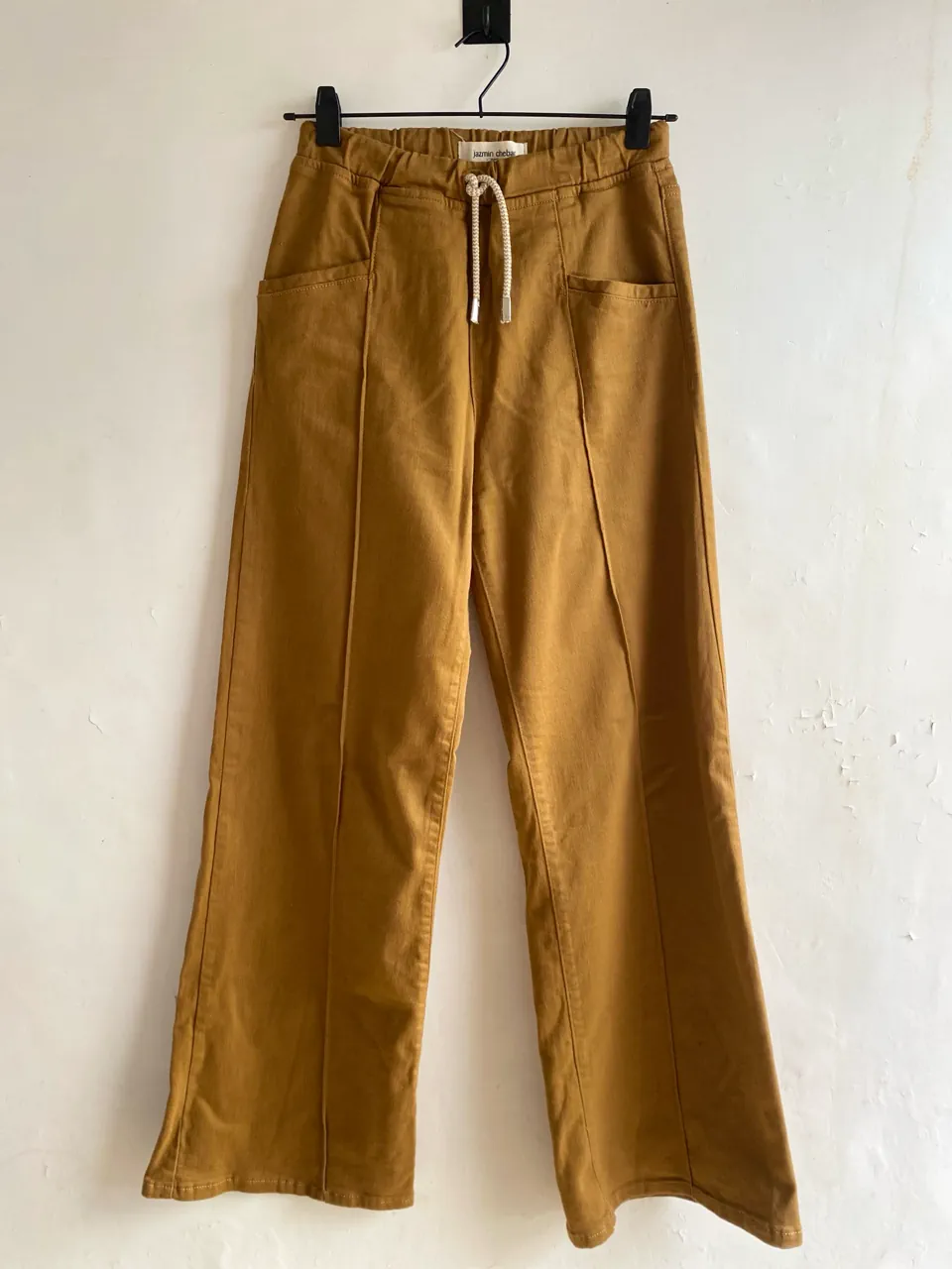 Pantalón Jazmín Chebar · Talle M