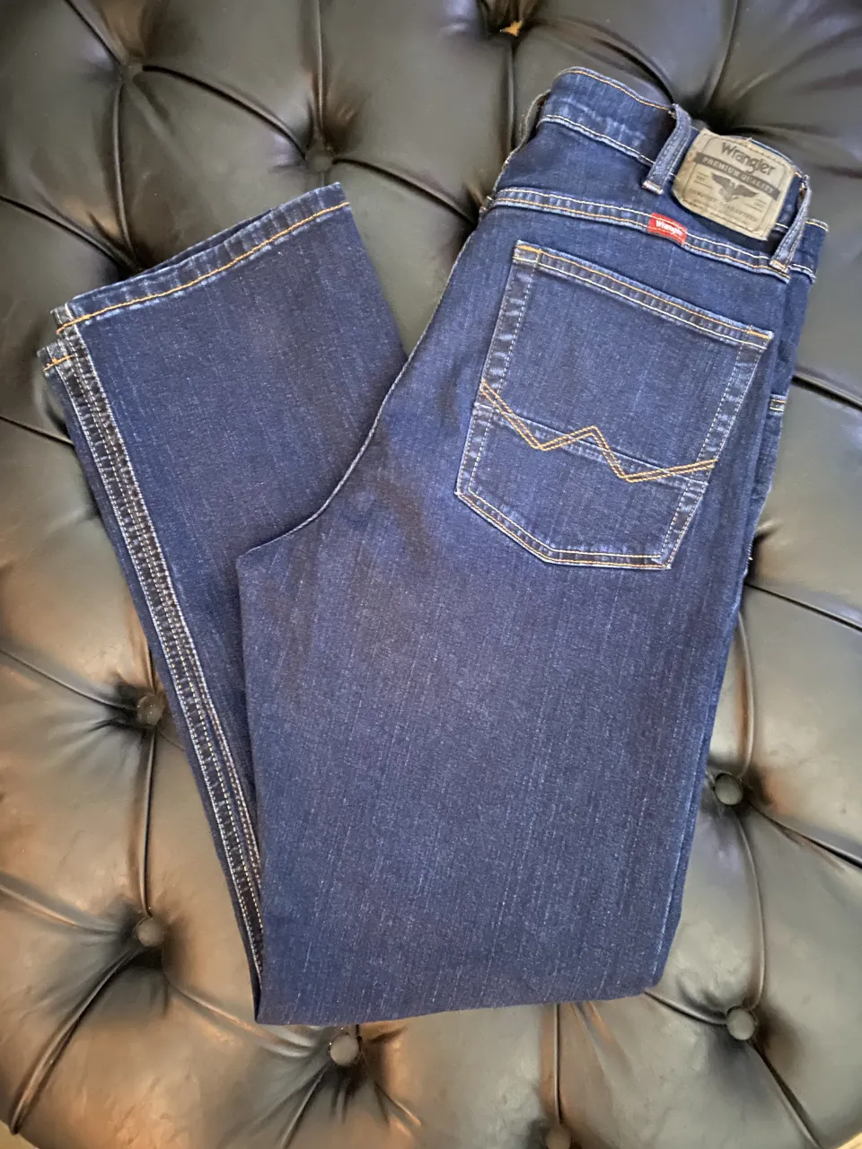 Jean Wrangler · Talle EU 44