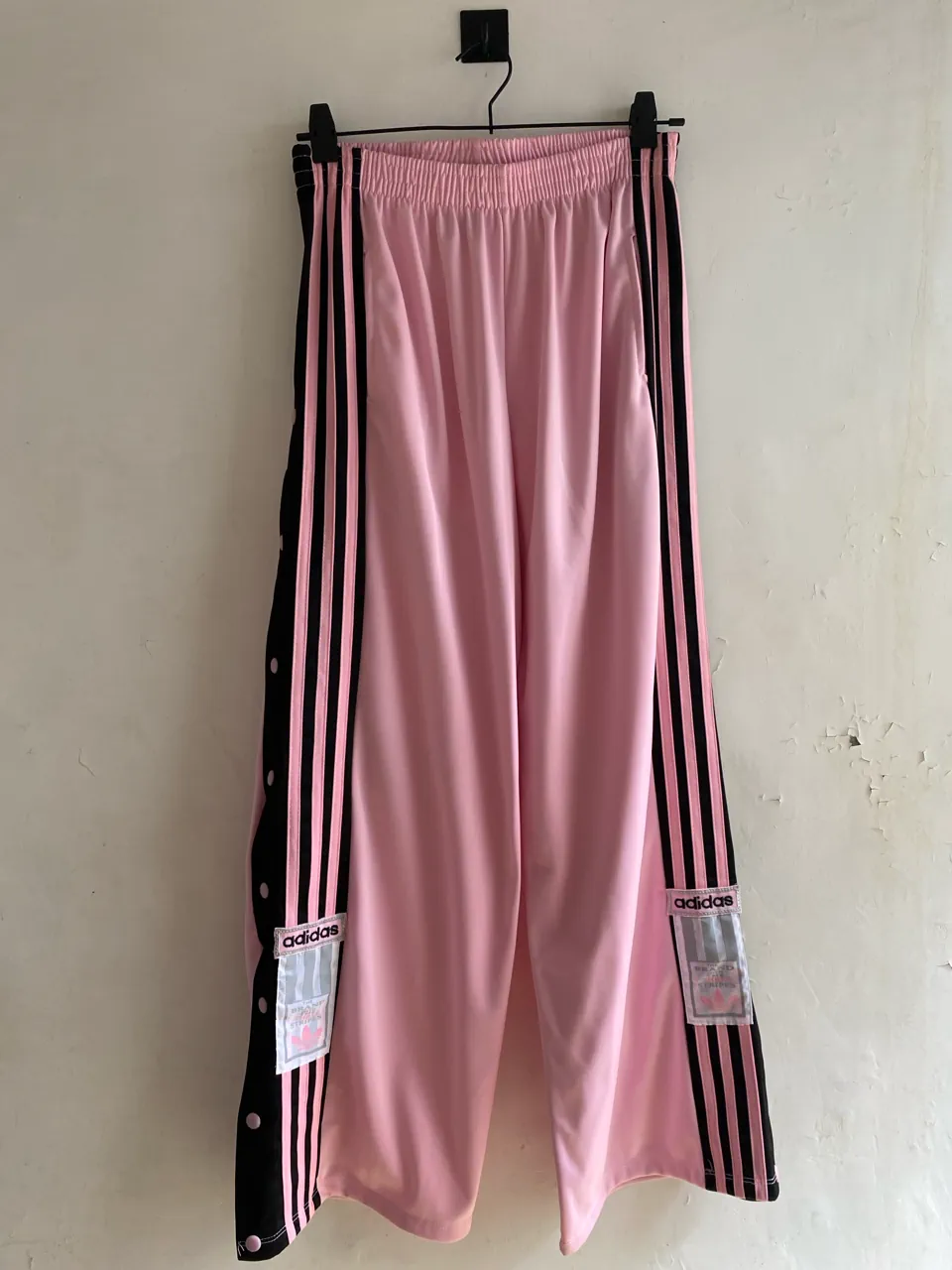Pantalón adidas - imagen 1