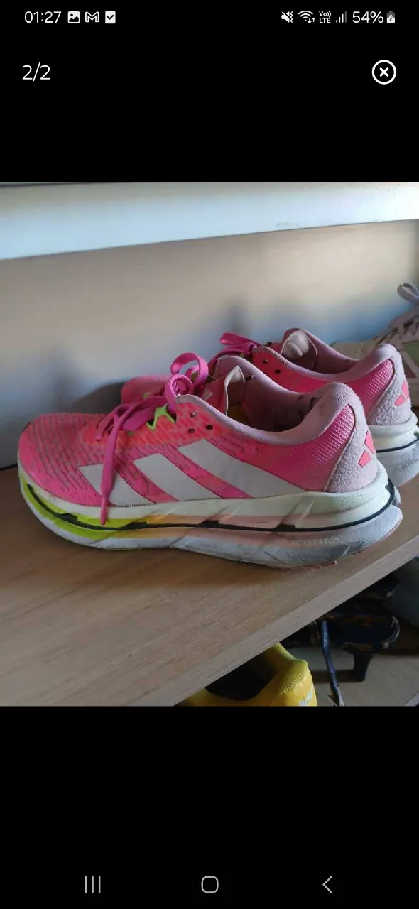 adidas · Talle AR 39